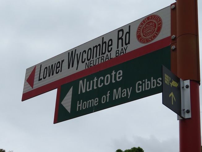 Signage for the Bondi to Manly path - Sydney's North Shore