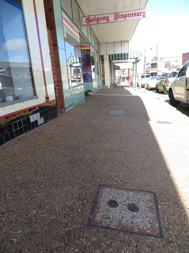 On the Streets of Gulgong Symbol Trail - Tell a pathetic story