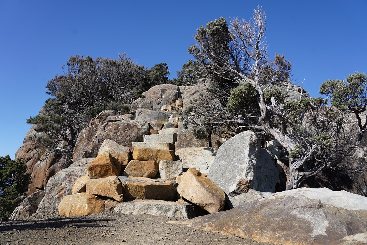 the approach to The Blade