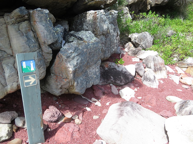 waymarking on the Light to Light Walk, Eden NSW