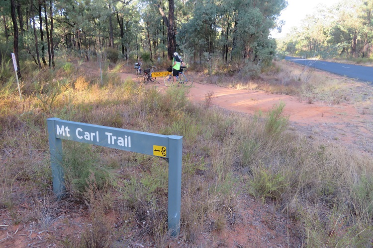 The Mt Carl turn off to the Goonoo State Forest