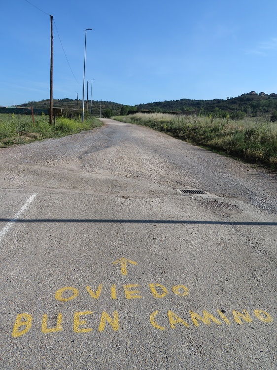 An amazing Roman aqueduct in Segovia, Spain