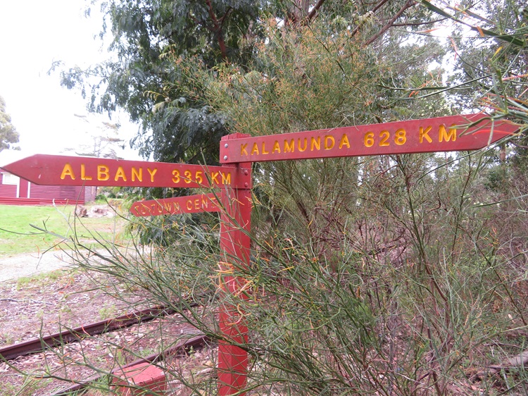 A distance marker on the Bibbulmun Track