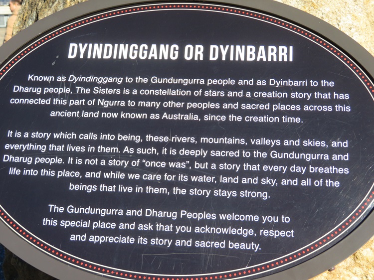 The Aboriginal story of the Three Sisters, Echo Point Blue Mountains