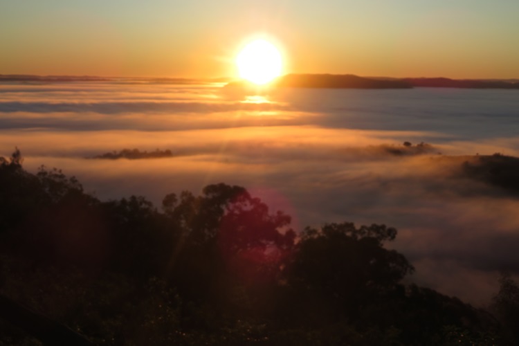Sunrise over Mudgee - views from Mt Misery