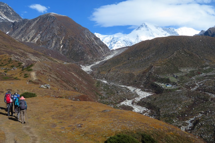 Walking adjacent to the glacier moraine on the way to Gokyo