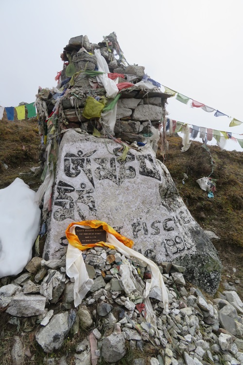 Memorials to fallen sherpas, porters and climbers on the way to Dingboche, Everest Highway, Nepal