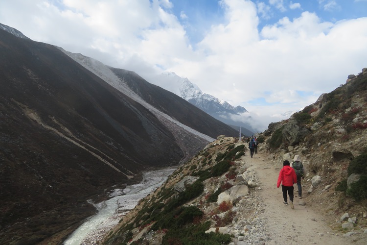 The path leaving Dingboche, Nepal
