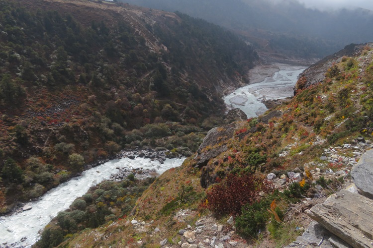 The river adjacent to the path to Thangboche, Nepal