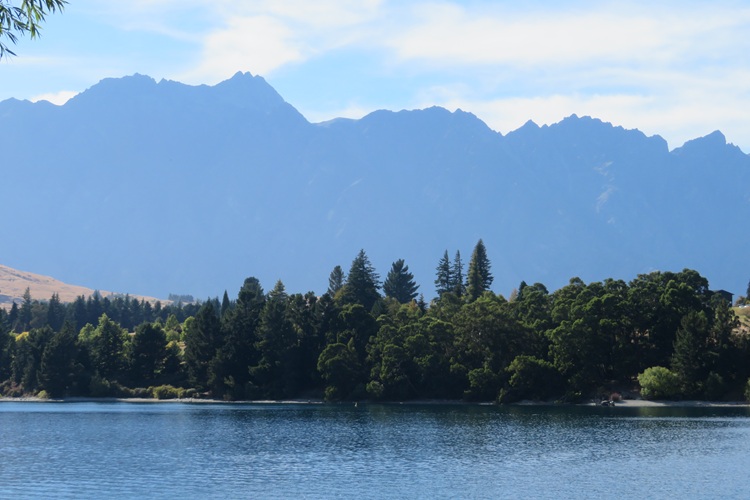 Views of Lake Wakatipu, Queenstown New Zealand