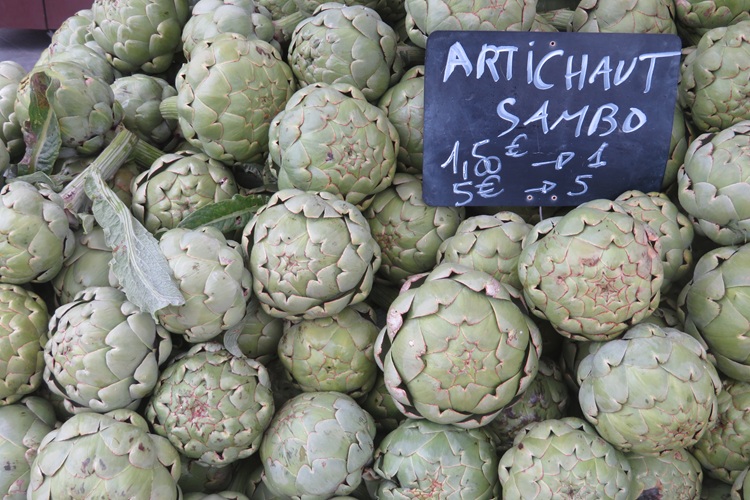 Bayonne's Farmers market, southern France