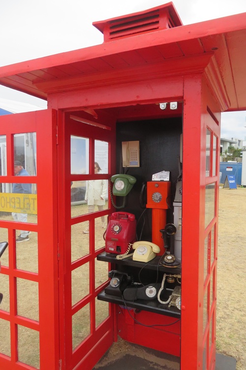 Phone Zone at Sculpture by the Sea, Bondi Beach 2025