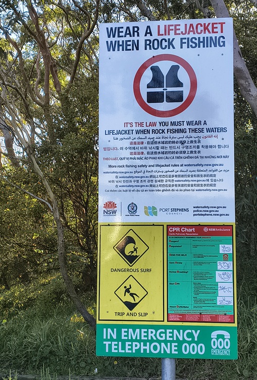 Views of Fingal Bay on the Tomaree Coastal Walk